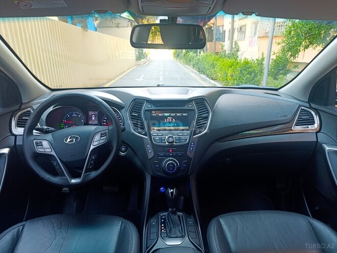 Hyundai Santa Fe-8