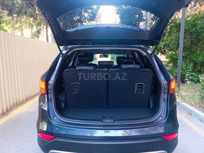 Hyundai Santa Fe-13