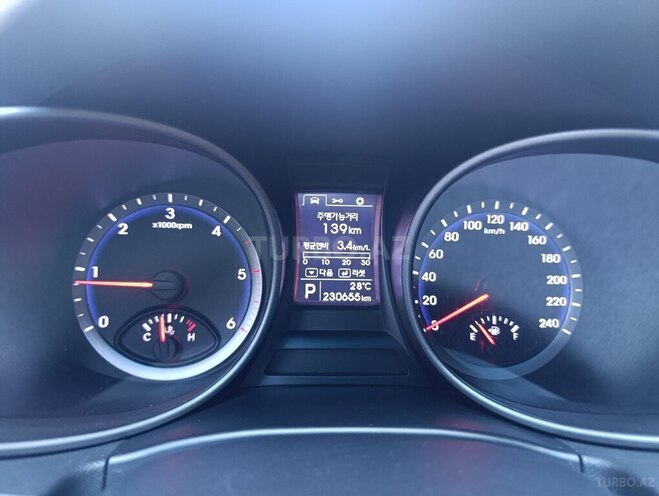 Hyundai Santa Fe-14