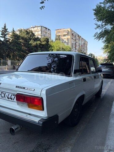 LADA (VAZ) 2107-13
