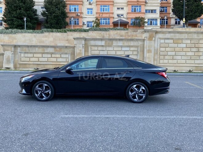 Hyundai Elantra-5