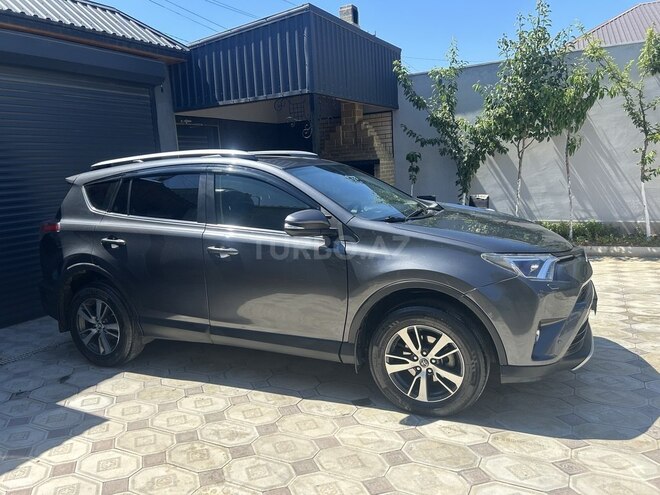Toyota RAV4-2