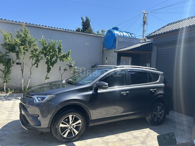 Toyota RAV4-3