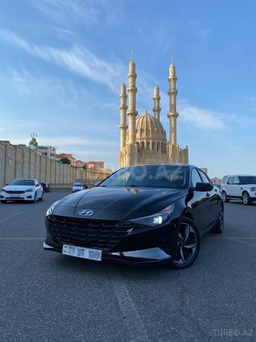 Hyundai Elantra-2