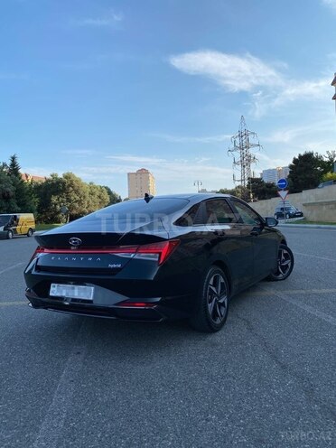 Hyundai Elantra-4