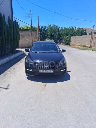 Chery Arrizo 5-1