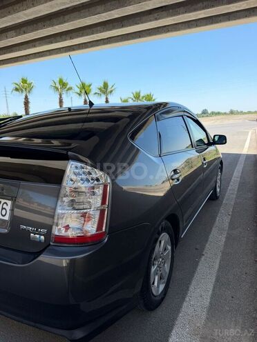 Toyota Prius-10