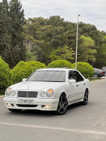 Mercedes E 320-7