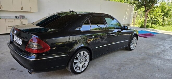 Mercedes E 220-7