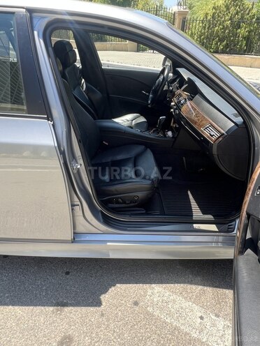 BMW 530-8