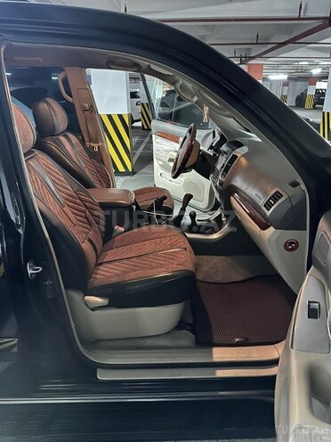 Toyota Land Cruiser Prado-7
