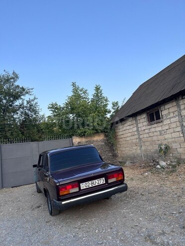 LADA (VAZ) 2107-2