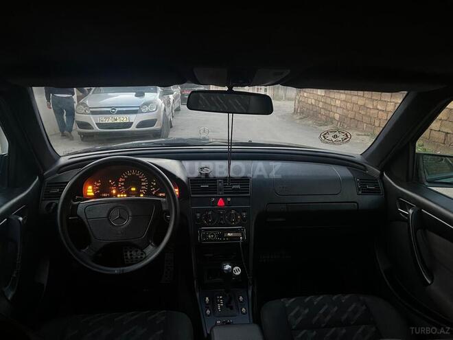 Mercedes C 180-4