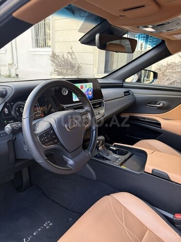 Lexus ES 300h-5
