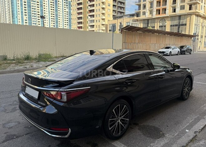 Lexus ES 300h-2