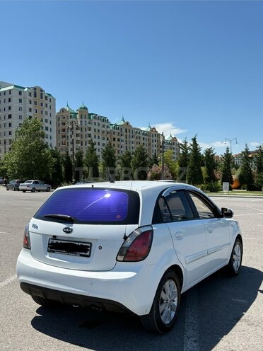 Kia Rio-8