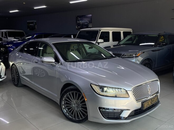 Lincoln MKZ-2