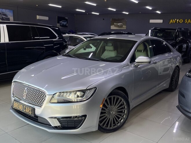 Lincoln MKZ-3