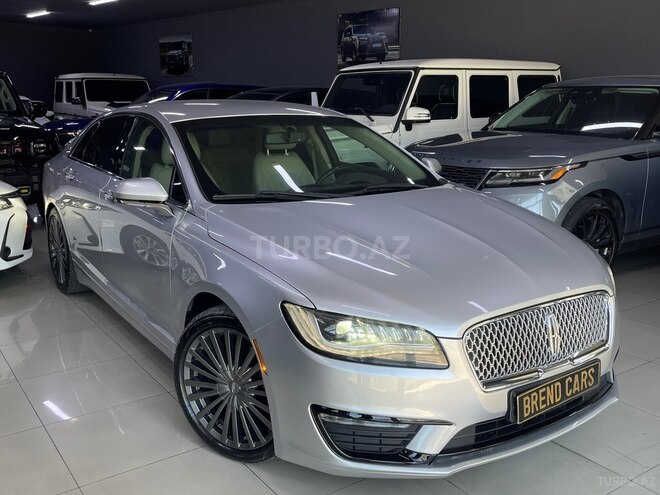 Lincoln MKZ-4