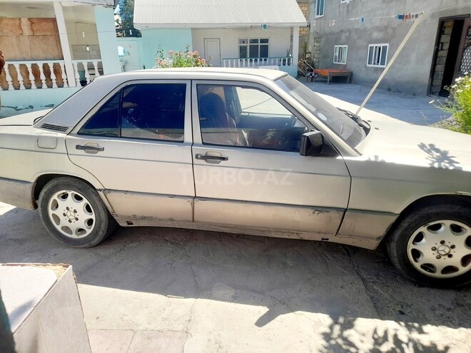 Mercedes 190-3