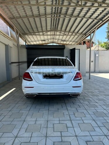 Mercedes E 220 d 4MATIC-2