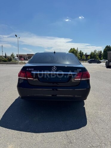 Mercedes E 250-7