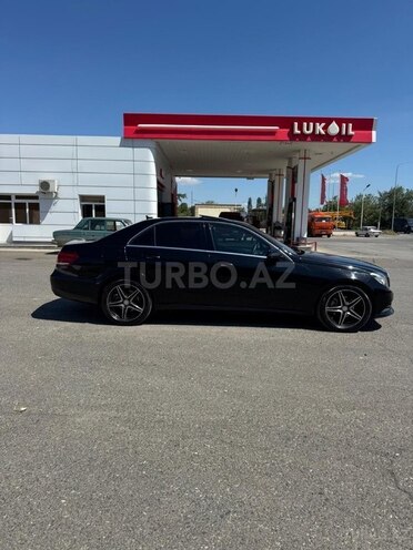 Mercedes E 250-8