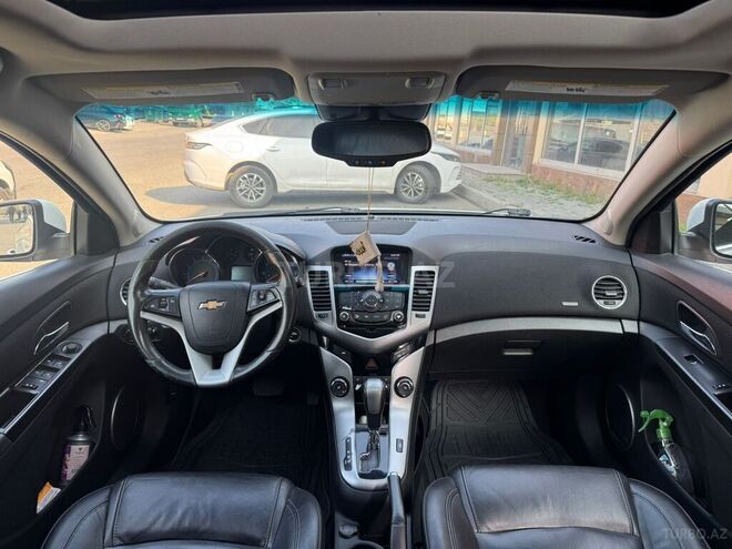 Chevrolet Cruze-7