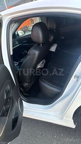 Chevrolet Cruze-9