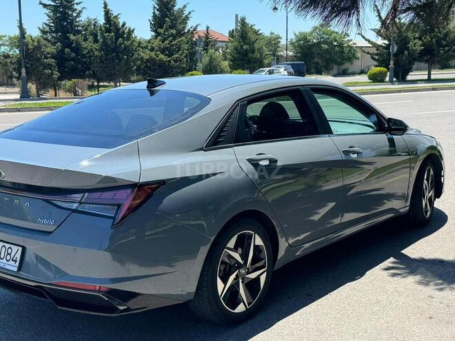 Hyundai Elantra-8