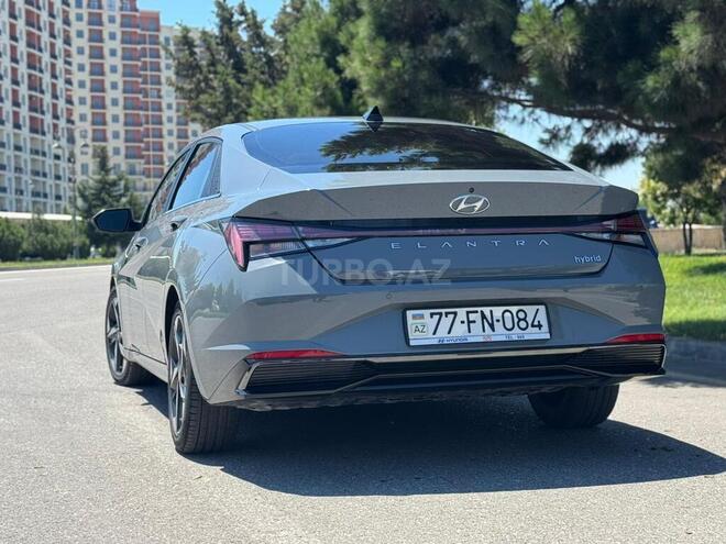 Hyundai Elantra-9