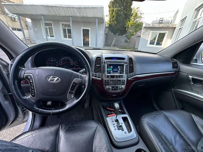 Hyundai Santa Fe-6