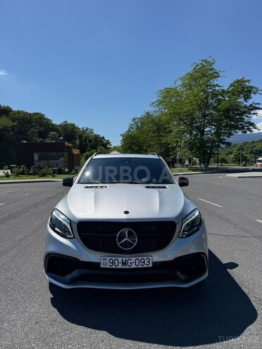 Mercedes GLE 250 4MATIC-1