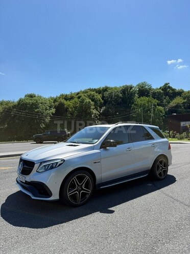 Mercedes GLE 250 4MATIC-3