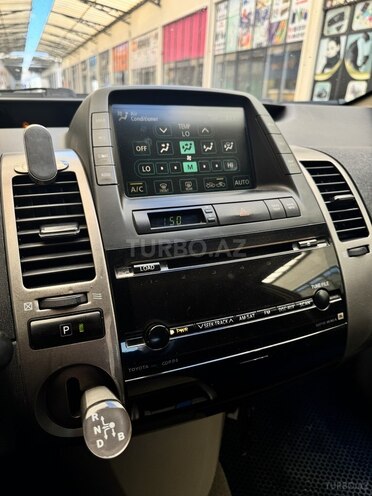 Toyota Prius-2
