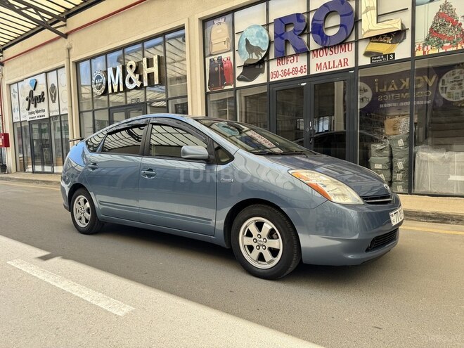 Toyota Prius-7