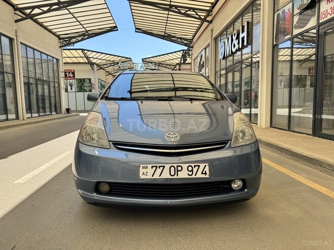 Toyota Prius-8