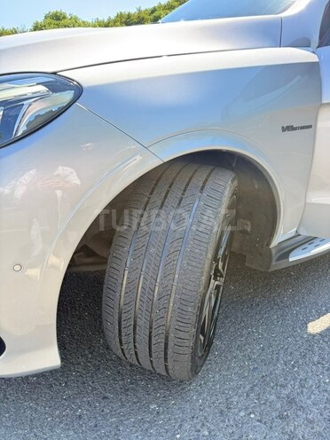 Mercedes GLE 250 4MATIC-6