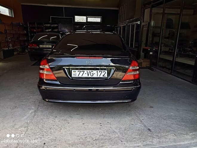 Mercedes E 320-3