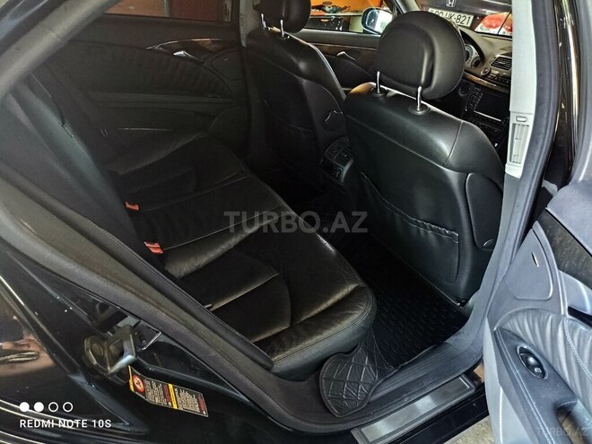 Mercedes E 320-7