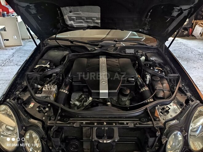 Mercedes E 320-9