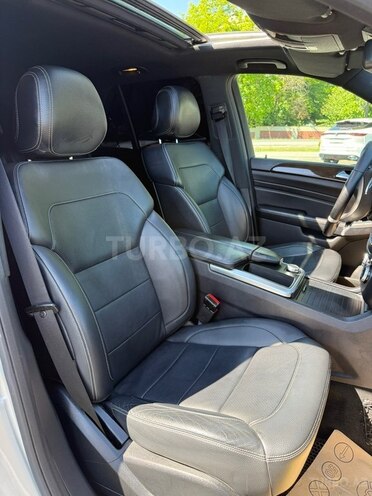 Mercedes GLE 250 4MATIC-10