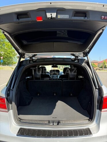 Mercedes GLE 250 4MATIC-11