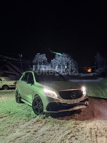 Mercedes GLE 250 4MATIC-14