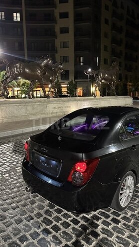 Chevrolet Aveo-10