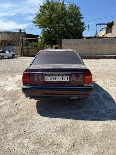 Opel Omega-2
