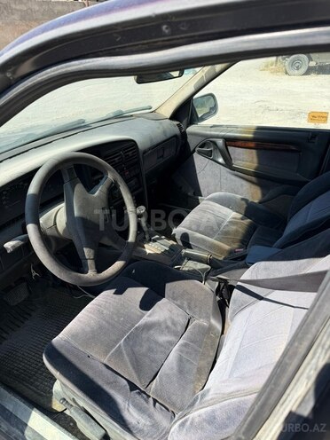 Opel Omega-5