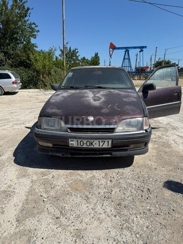 Opel Omega-1