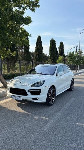 Porsche Cayenne Turbo S-2