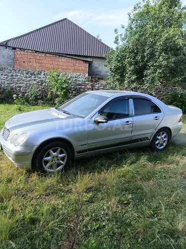 Mercedes C 230-7